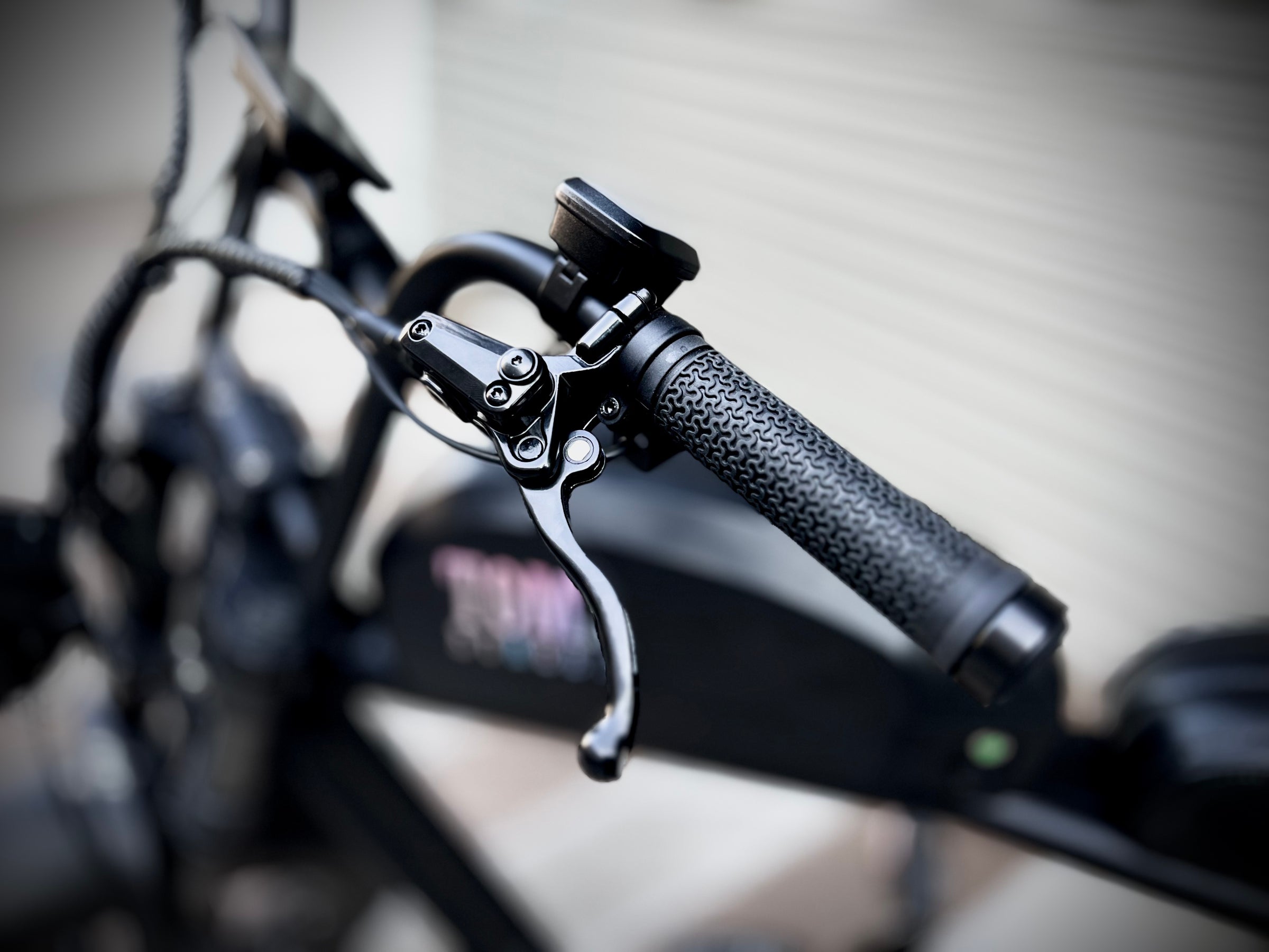 トーマスワイルド THOMAS WYLDE ダウン XS トーマスワイルド THOMAS WYLDE ダウン XS